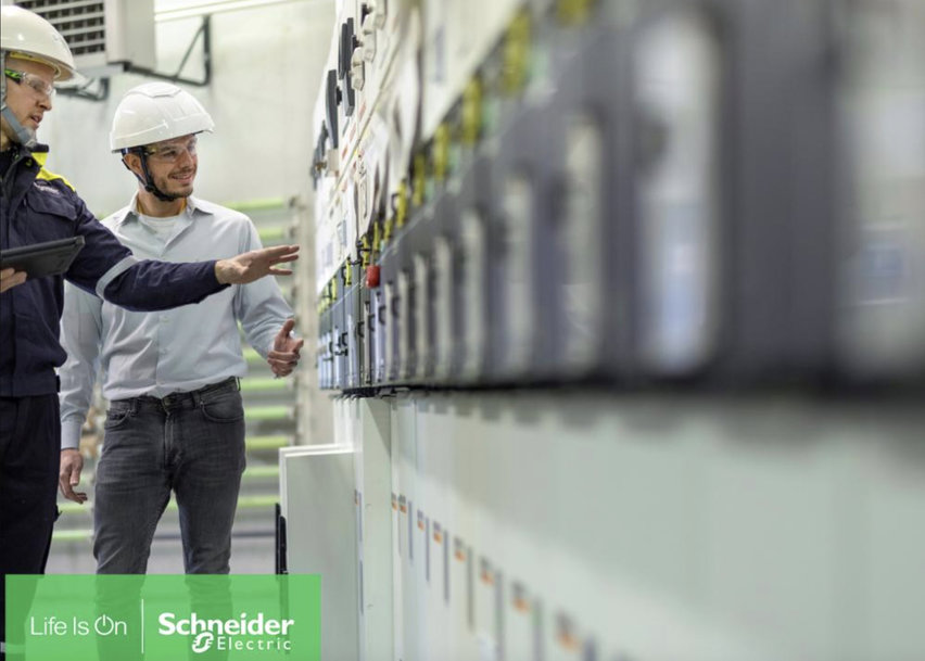 SCHNEIDER ELECTRIC MEJORA LA RESILIENCIA EMPRESARIAL DE SUS CLIENTES INDUSTRIALES CON ECOSTRUXURE™ SERVICE PLAN PARA VARIADORES DE VELOCIDAD